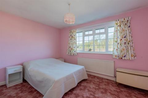 44 Valley Road, Henley-on-thames, RG9 1RR