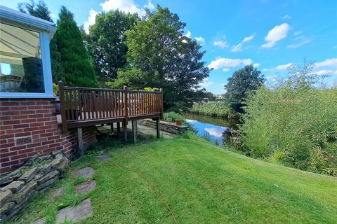 3 bedroom detached house for sale, Granny Lane, Mirfield, West Yorkshire, WF14