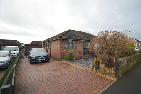 2 bedroom bungalow for sale, Norman Drive, Mirfield, West Yorkshire, WF14