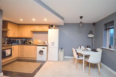 2 bedroom apartment for sale, Calder View, Mirfield, West Yorkshire, WF14