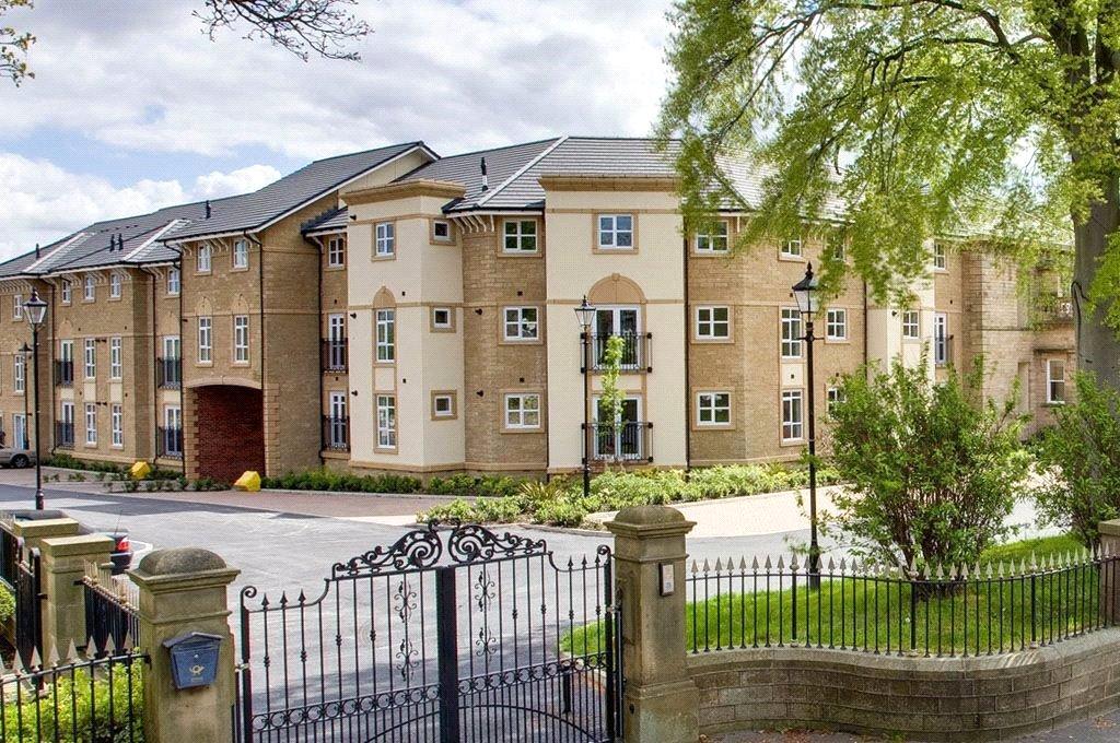 Marmaville Court, Mirfield, West... 2 bed apartment to rent £850 pcm (£196 pw)