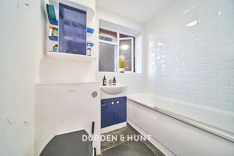149 Ibscott Close, Dagenham, RM10 9YU