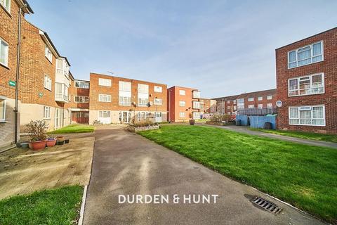 149 Ibscott Close, Dagenham, RM10 9YU