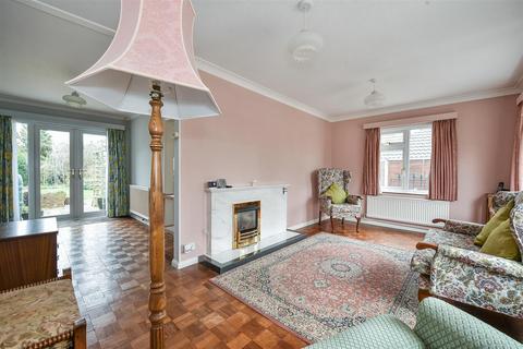 36 Upper Drove, Andover, SP10 3NB