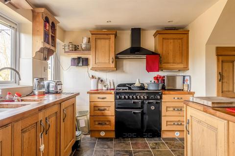 8 Brookside, Alderton, Tewkesbury, GL20 8NU