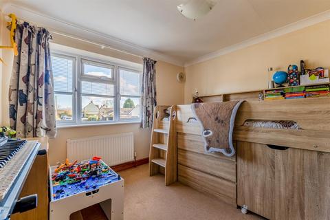 8 Brookside, Alderton, Tewkesbury, GL20 8NU