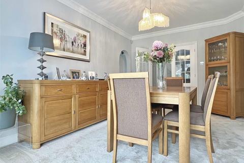 15 Harnham Drive, Great Notley, Braintree, CM77 7YX