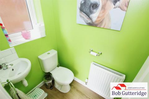 17 Trecastle Grove, Stoke-on-trent, ST3 7FR