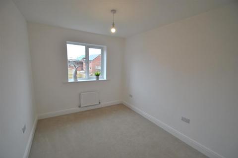 3 bedroom semi-detached house for sale, The Meadows, Armthorpe, Doncaster