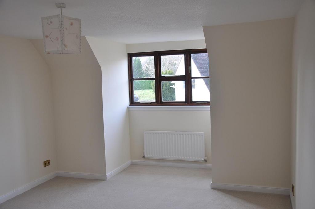Bedroom 5 4.JPG