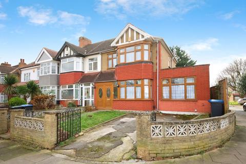 4 bedroom house for sale - The Fairway, Palmers Green, N13