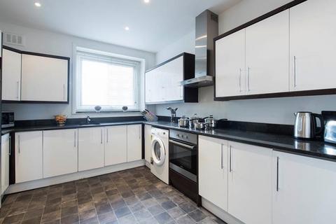 4 bedroom apartment to rent, Park Road, London NW8