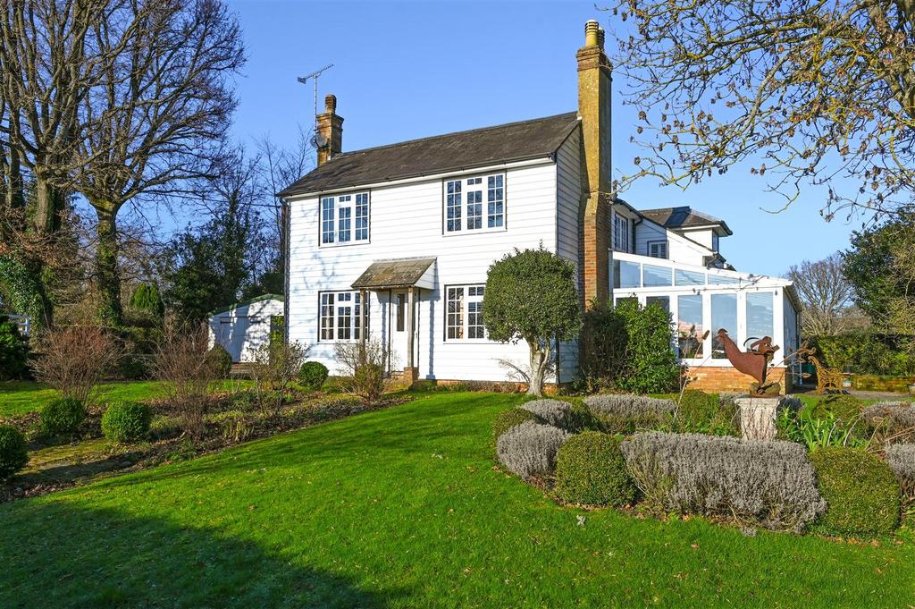 Goddards Green Road, Cranbrook TN17 4 bed detached house for sale £895,000