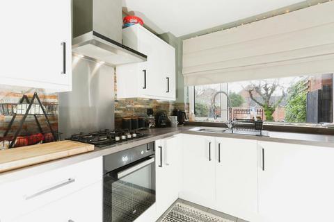 12 Gawsworth, Tamworth, B79 7UH