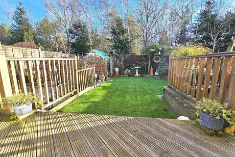13 Lambourne Avenue, Huntley, Gloucester, GL19 3HW