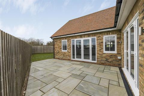 3 bedroom detached bungalow for sale, Streetly End, Cambridge CB21