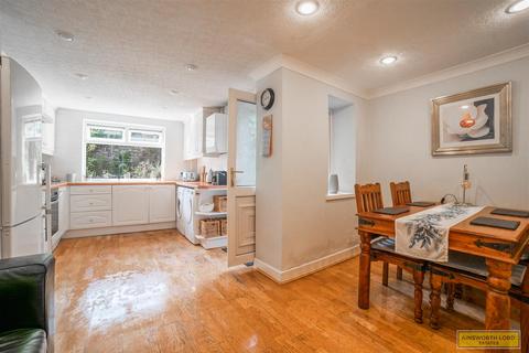 11 Ewood, Blackburn, BB2 4LL