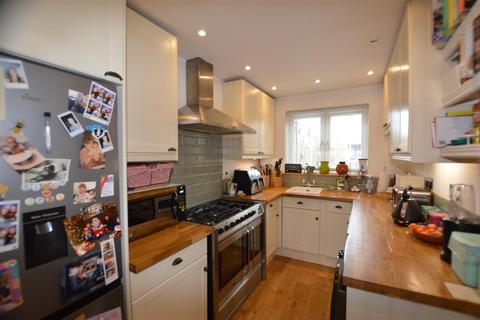 2 bedroom terraced house for sale, New Road, Croxley Green