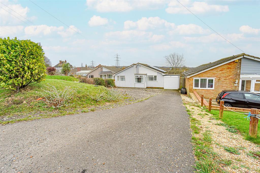 Pine Avenue, Hastings 3 bed detached bungalow for sale - £395,000