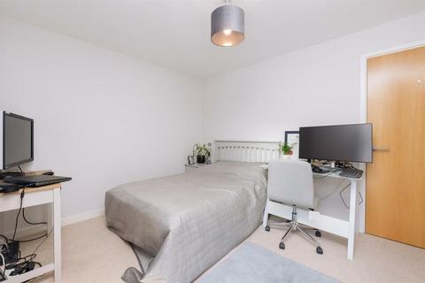2 bedroom apartment for sale, Branch Road, London