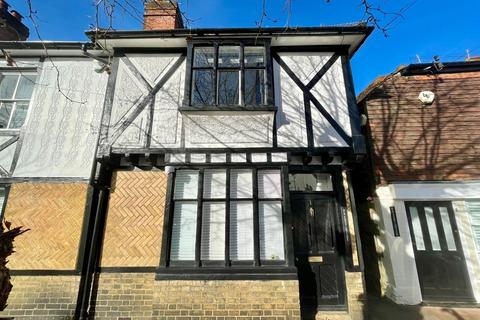 2 bedroom cottage for sale, 1 High Street, Brasted, Westerham