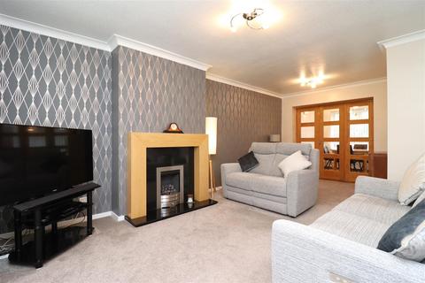 18 Barnards Drive, South Cave, Brough, HU15 2HL