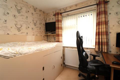 18 Barnards Drive, South Cave, Brough, HU15 2HL