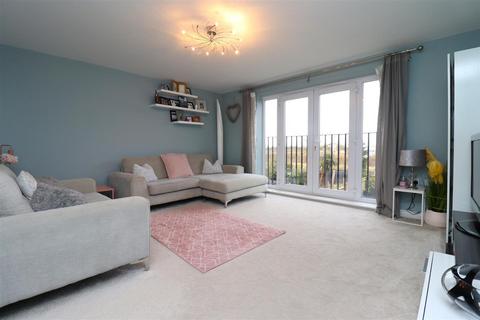 4 bedroom end of terrace house for sale - Kingscroft Drive, Welton, Brough