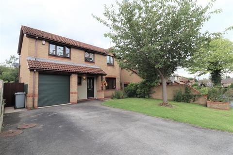 3 bedroom detached house for sale, Dovecote Close, Crewe