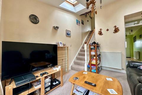2 bedroom end of terrace house for sale, New Cut, Hadleigh IP7