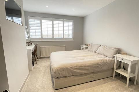 57 Dacombe Drive, Poole, BH16 5JJ