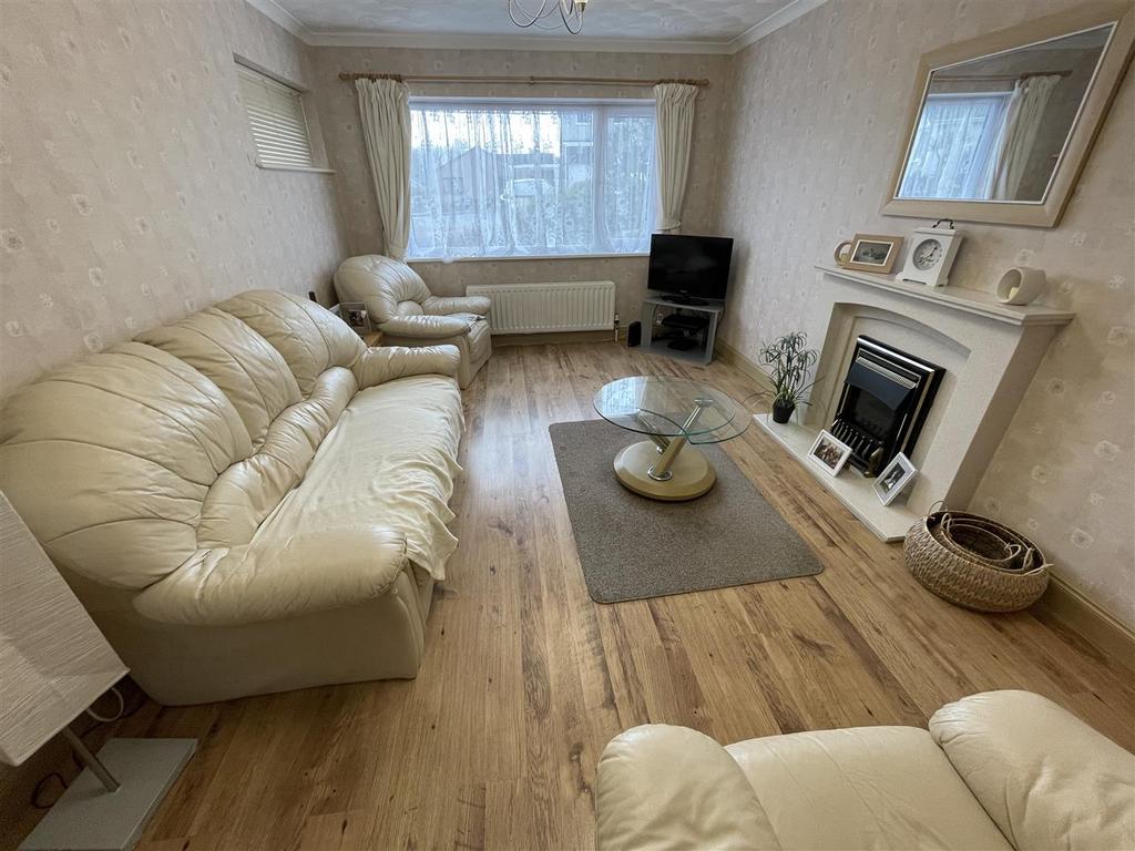 Combley Drive, Plymouth PL6 3 bed detached house for sale £399,950