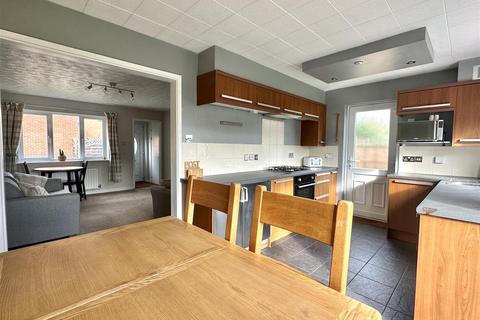 34 Bridge Close, Harleston, IP20 9HW