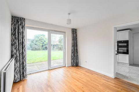 43 Barcheston Road, Knowle, Solihull, B93 9JU