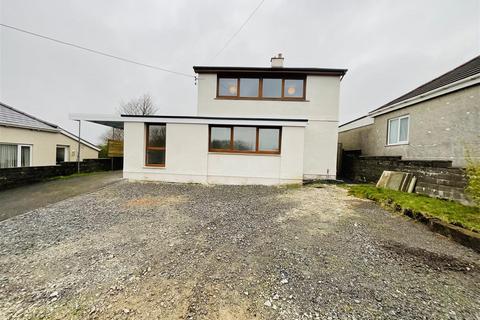 4 bedroom detached house for sale, Penllwynrhodyn Road, Llanelli