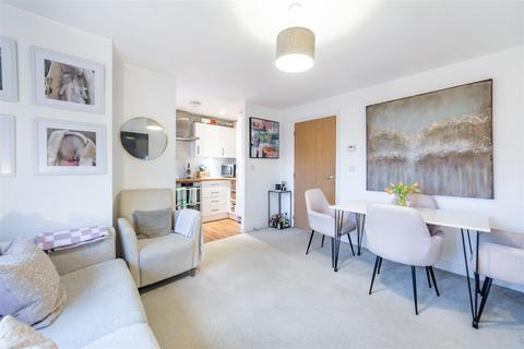 2 bedroom apartment for sale, Heron Crescent, Great Park, NE13