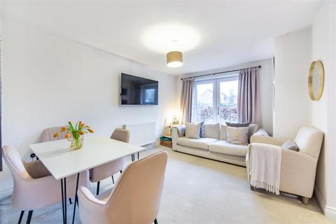 2 bedroom apartment for sale - Heron Crescent, Great Park, NE13