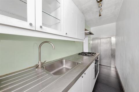 1 bedroom flat for sale, Chatsworth Road, London NW2