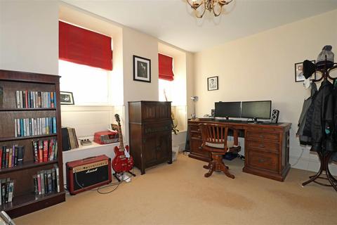 Apartment 3, The Abbotsford Barrack Street, Warwick, CV34 4TH