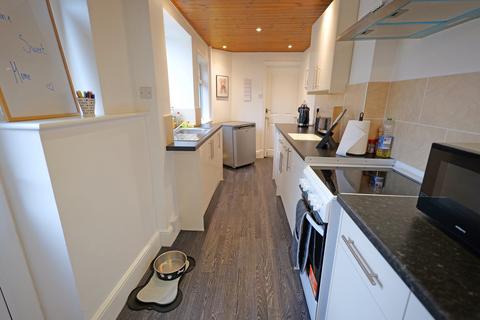 27 Lower West Avenue, Barnoldswick, BB18 6DW
