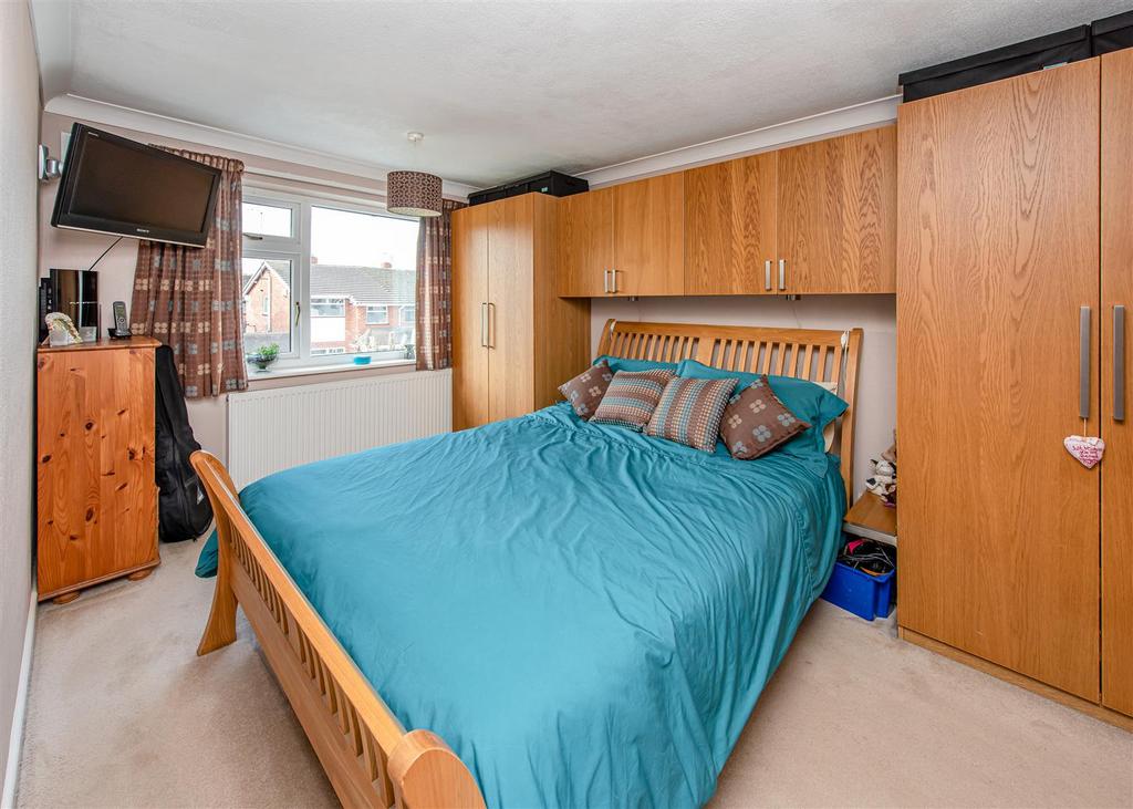 19 Chapel Street-bed1.jpg