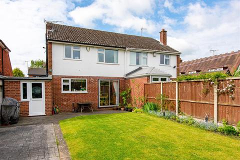 19 Chapel Street, Wombourne, Wolverhampton, WV5 0LR