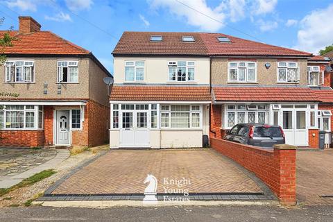 38 Kings Avenue, Hounslow, TW3 4BL