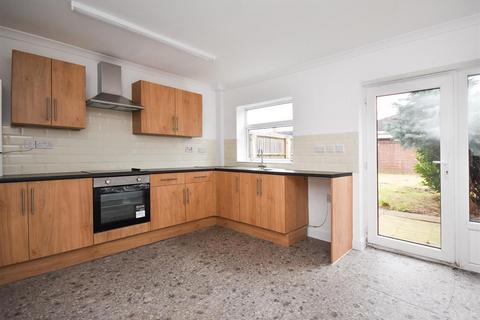 93 Hazel Grove, Wombourne, Wolverhampton, WV5 9EH