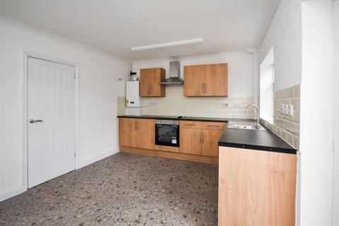 93 Hazel Grove, Wombourne, Wolverhampton, WV5 9EH