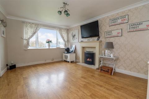 3 bedroom terraced house for sale, Beech Road, Horsham