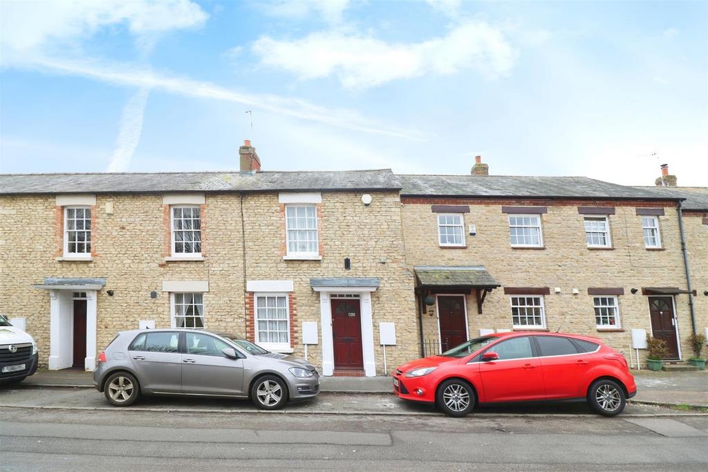 Wood Street, Higham Ferrers NN10 2 bed terraced house for sale £295,000