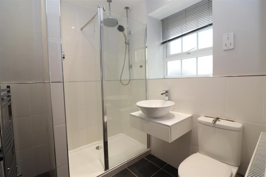 Shower Room / WC