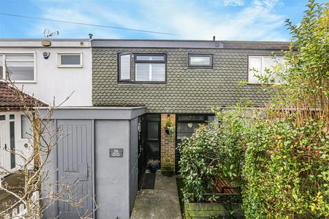 30 Lakes Road, Keston, BR2 6BN