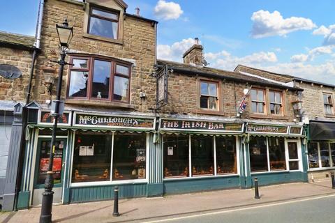 4 bedroom character property for sale, McCullough's Music Tavern & Burnulfsuuic Restaurant. Barnoldswick